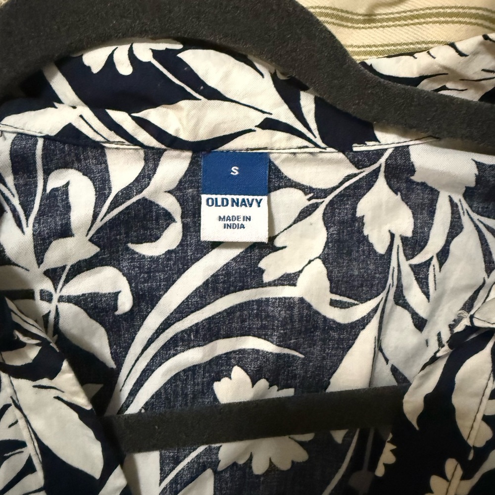 Old Navy Navy Blue & White floral A-line cutout midi dress - Picture 8 of 8